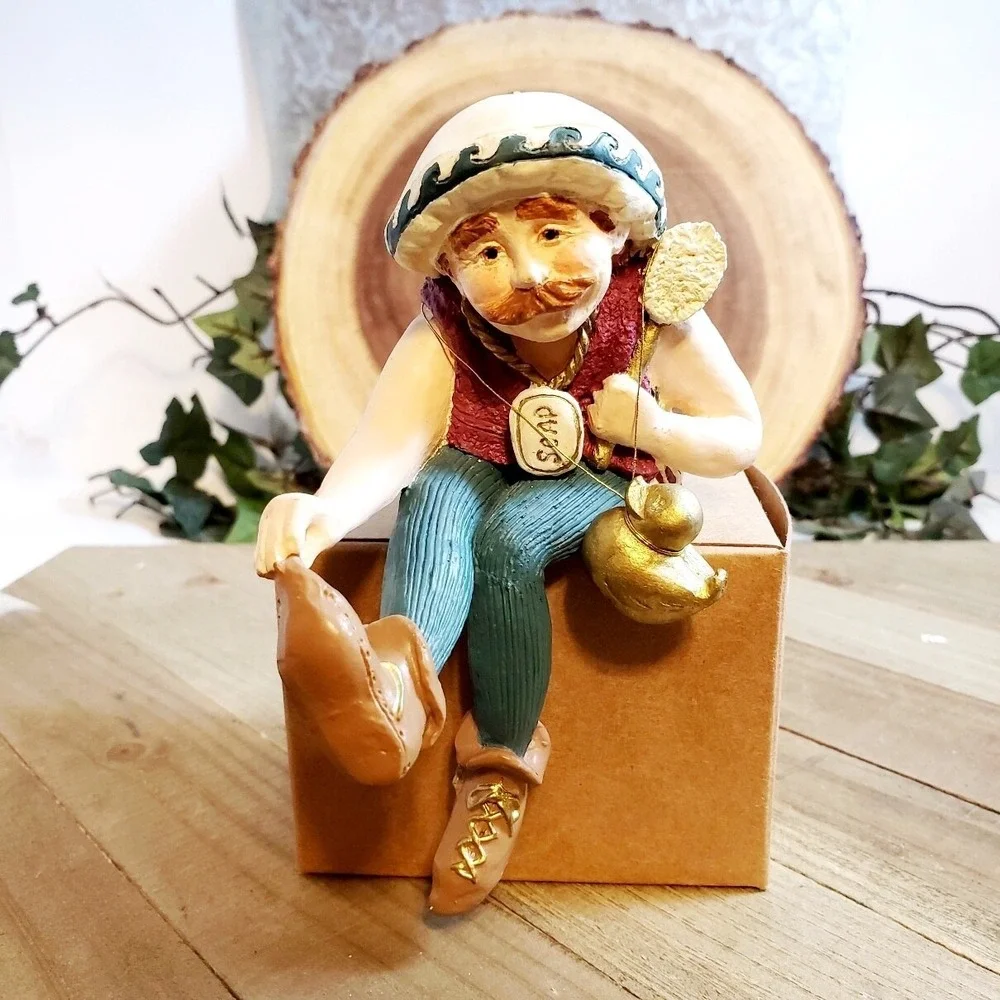 The Keeper Of The Bathroom Mantle Desk or Shelf Figurine Shenandoah ‎ NIB